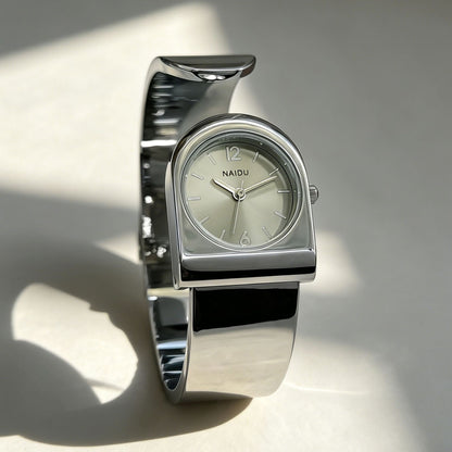 New Style Women's Open Bracelet Watch – Light Luxury Cuff Bangle